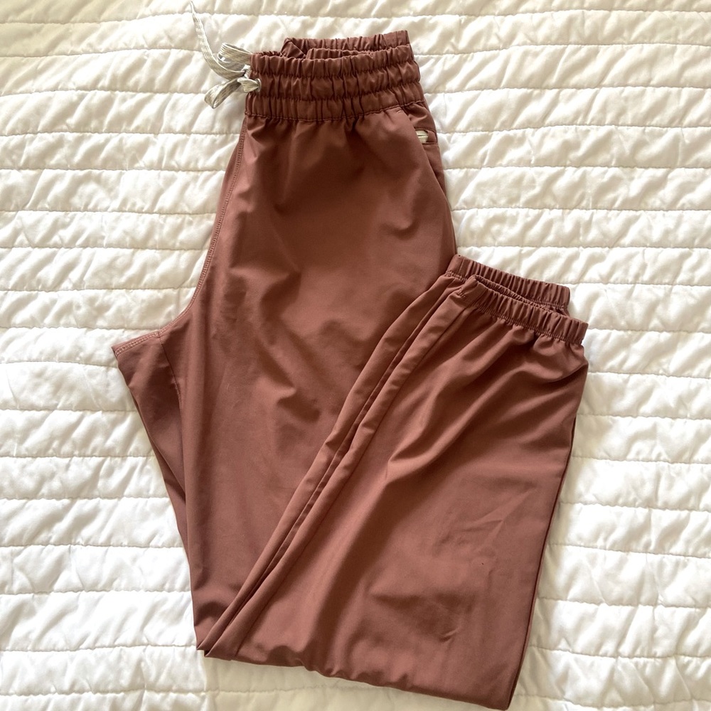Vuori weekend joggers/Hazelnut
